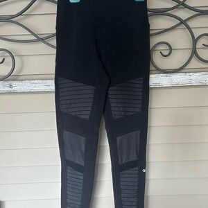 ALO BLACK LIKE NEW WOMENS YOGA AIRLIFT LEGGINGS  RN87370 MEDIUM